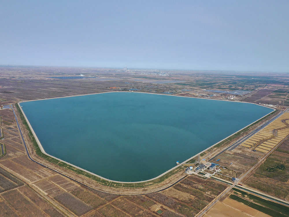 双王城水库：濒海盐碱地复杂地基垂直悬挂与复合膜防渗体平原水库